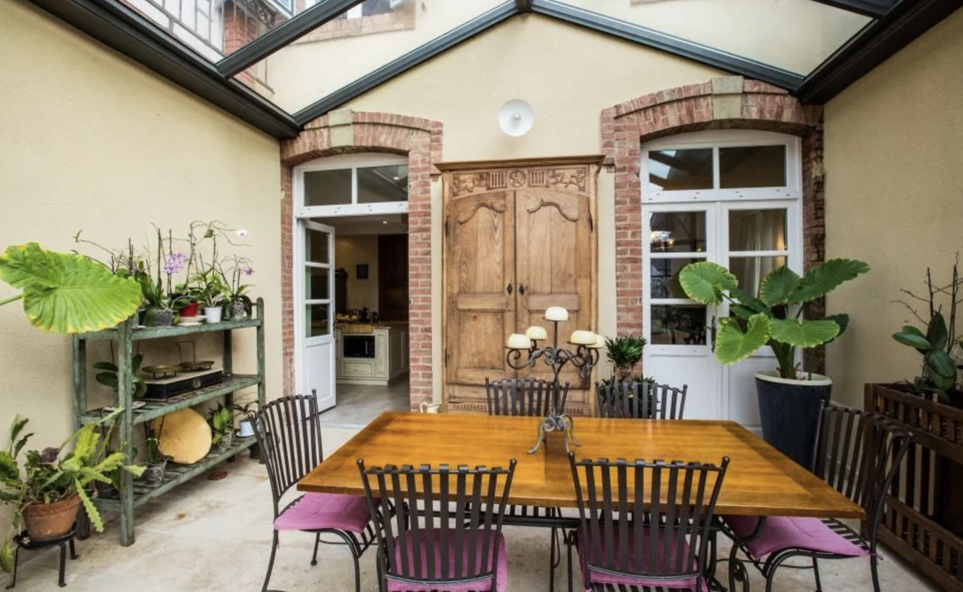 Graceful Belle Epoque Property, Packed with Period Features. Gîte, Mosaic Pool + Jacuzzi
