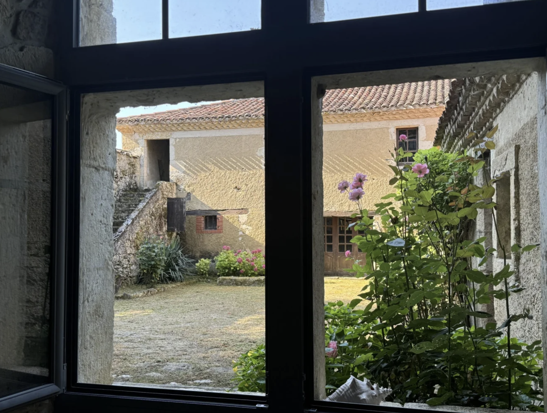 Rare 15th-Century Manor on 30 Hectares – at the Gates of Auch