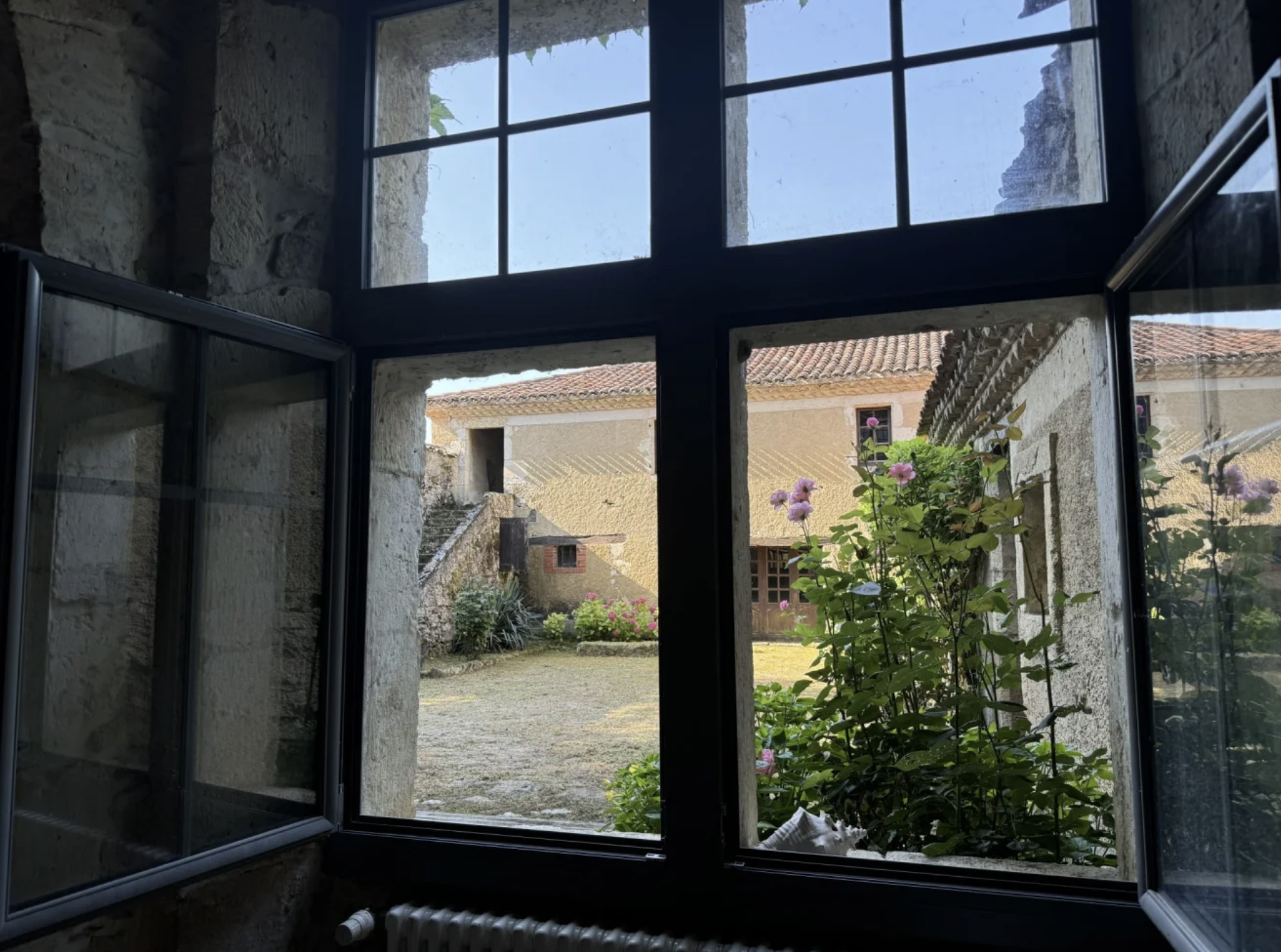 Rare 15th-Century Manor on 30 Hectares – at the Gates of Auch